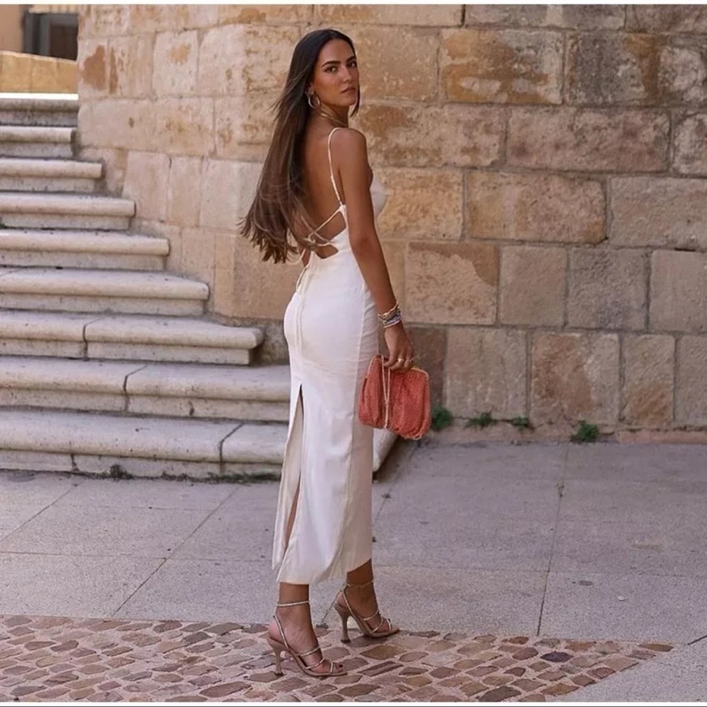 Casual Backless Cut Out Tie Back Spaghetti Straps Midi Dress - Picture 4 of 14